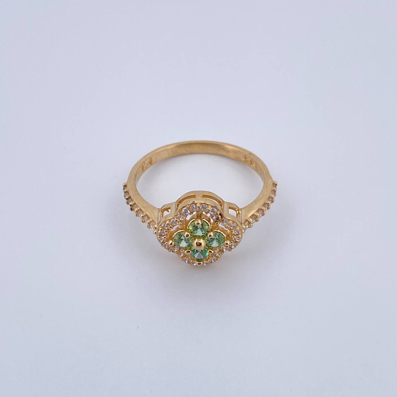 Anillo Trebol 2.9gr / T6 1/4 / Circones Verdes Blancos Oro Amarillo 18K &