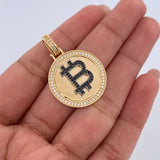 Dije Bitcoins 4.85gr / 3.2cm / Circones Negros Blancos Dos Oros Negro Amarillo 18K &