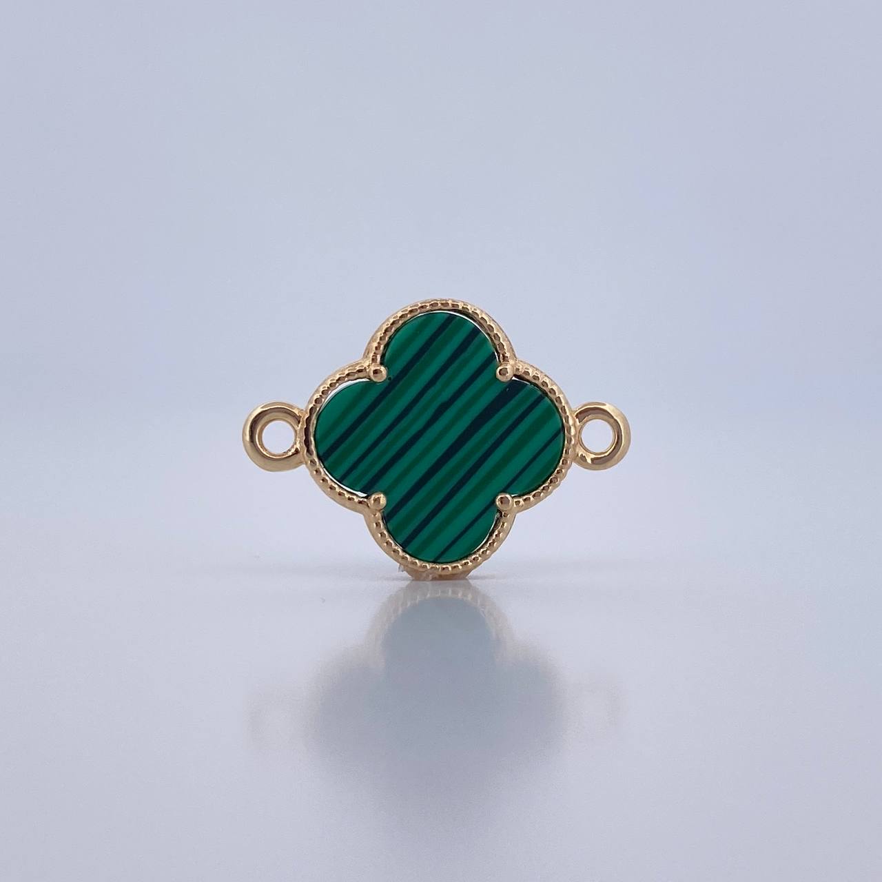 Herraje Trebol 1.4gr / 2cm / Malaquita Verde Oro Amarillo 18K &