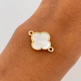 Charm Clover 1.75gr / 0.8in / White Mother-of-Pearl 18K Gold &