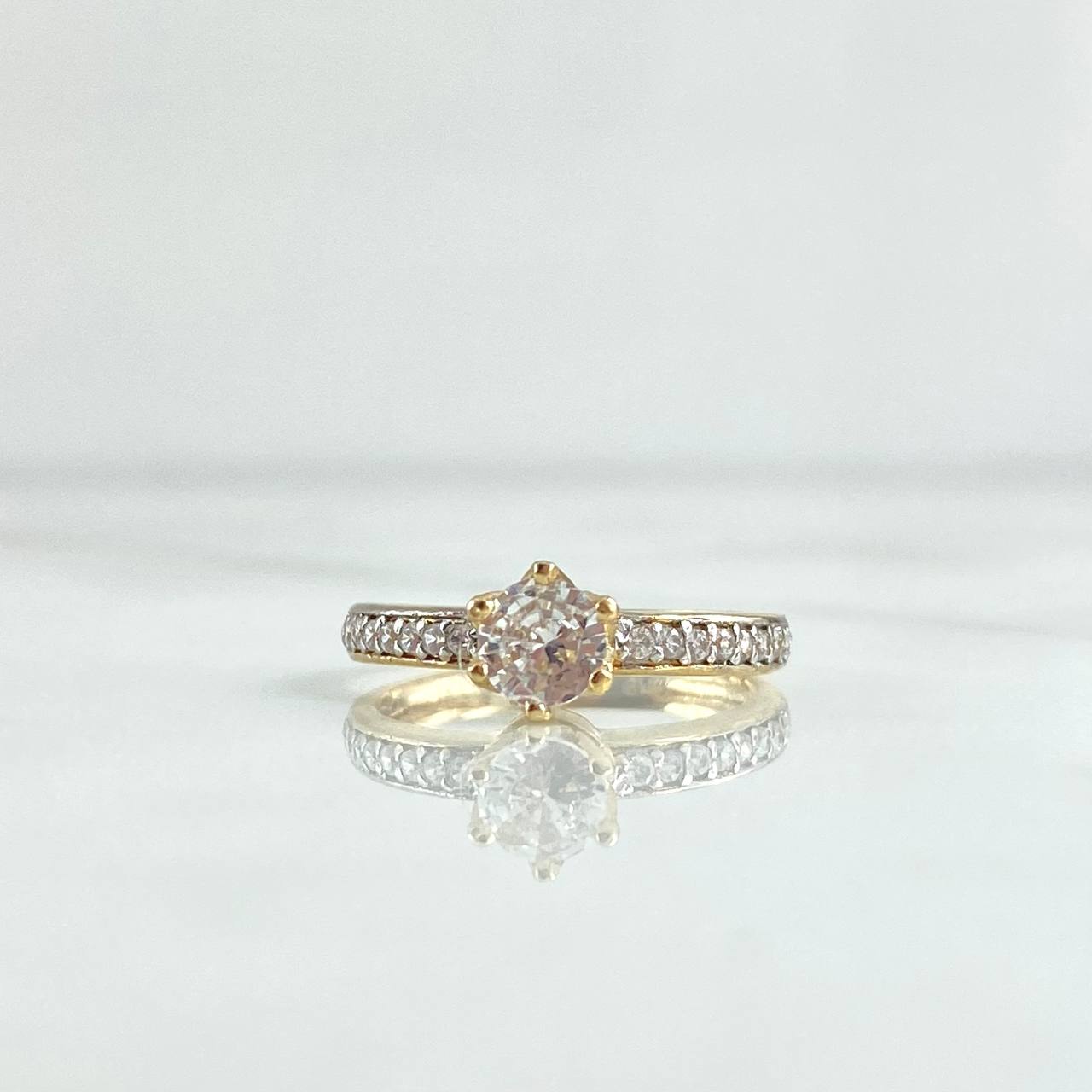 Solitaire Ring 2.65gr / Size 6 / White Zircons 18K Yellow Gold *