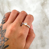 Solitaire Ring 2.65gr / Size 6 / White Zircons 18K Yellow Gold *