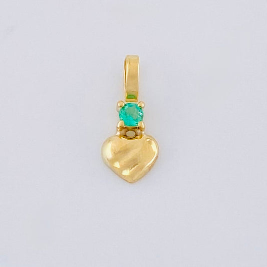 Dije Corazón Esmeralda 3 Pts 0.2 g / 1/2 in Oro Amarillo 18K