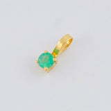 Pendant Four Claws Emerald 8 Pts 0.15 g / 1/4 in Yellow Gold 18K