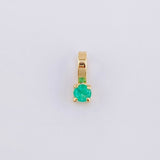 Pendant Four Claws Emerald 6 Pts 0.15 g / 1/4 in 18K Yellow Gold