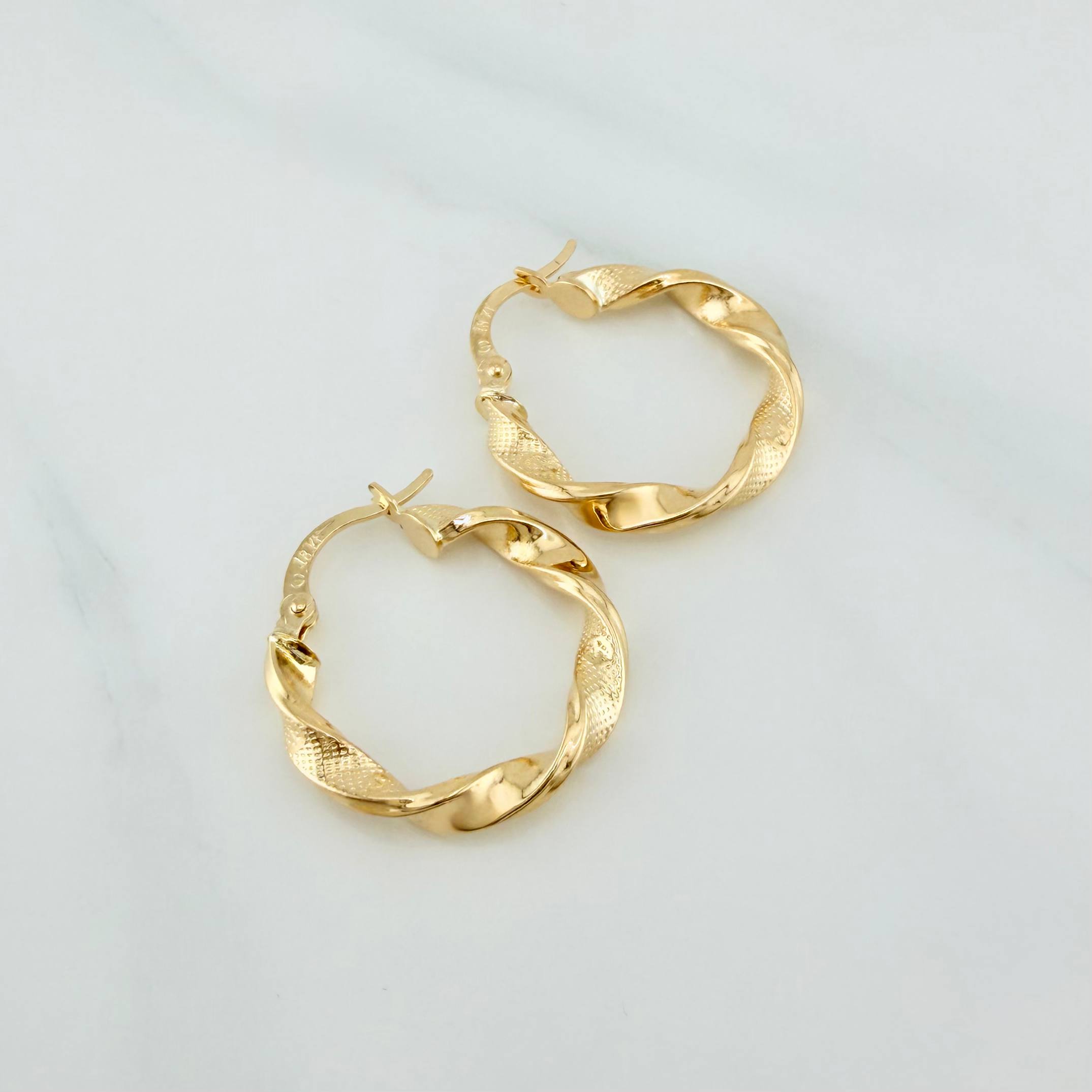 Candongas Entorchadas Tornillo 1.95 g / 3/4 in Oro Amarillo 18K