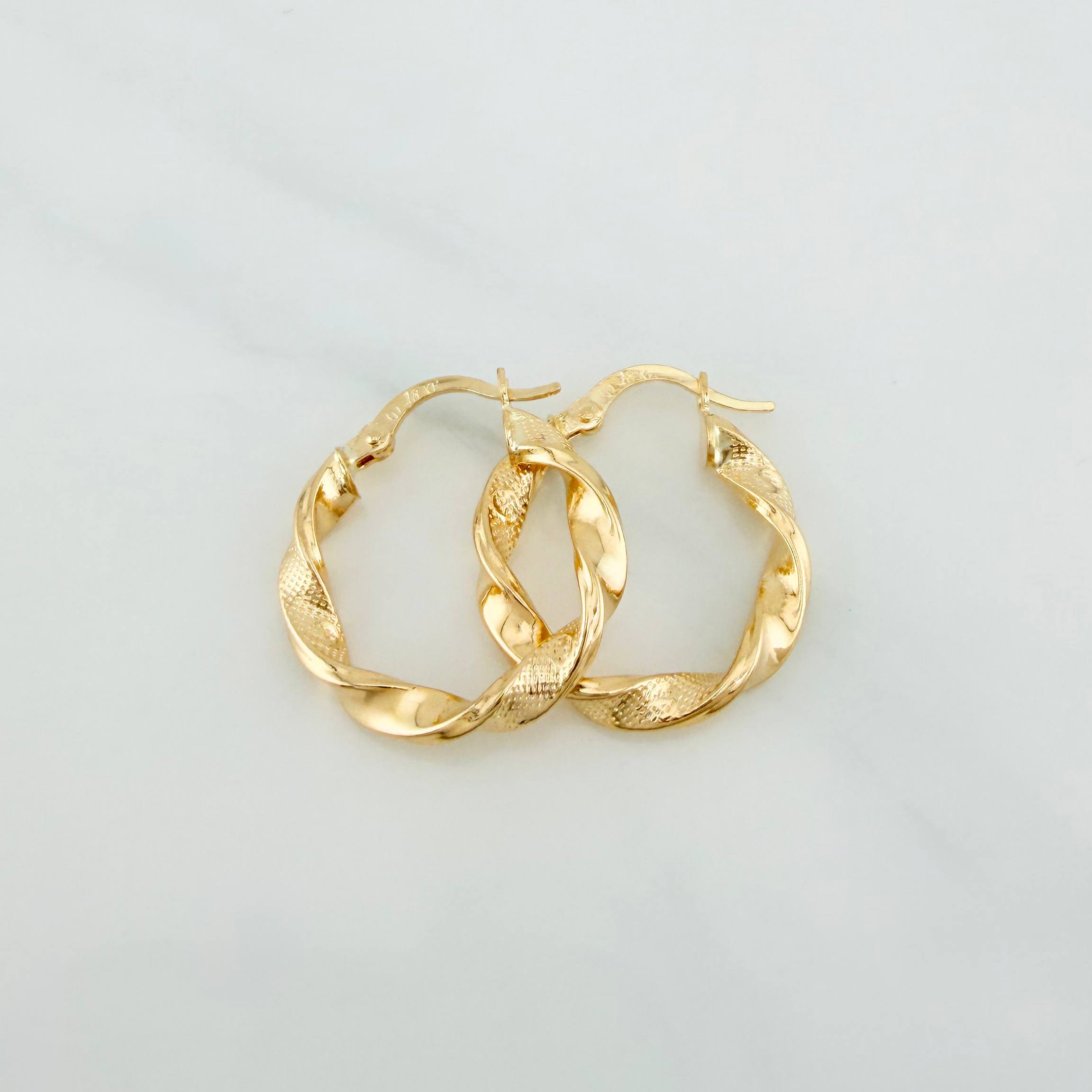 Candongas Entorchadas Tornillo 1.95 g / 3/4 in Oro Amarillo 18K