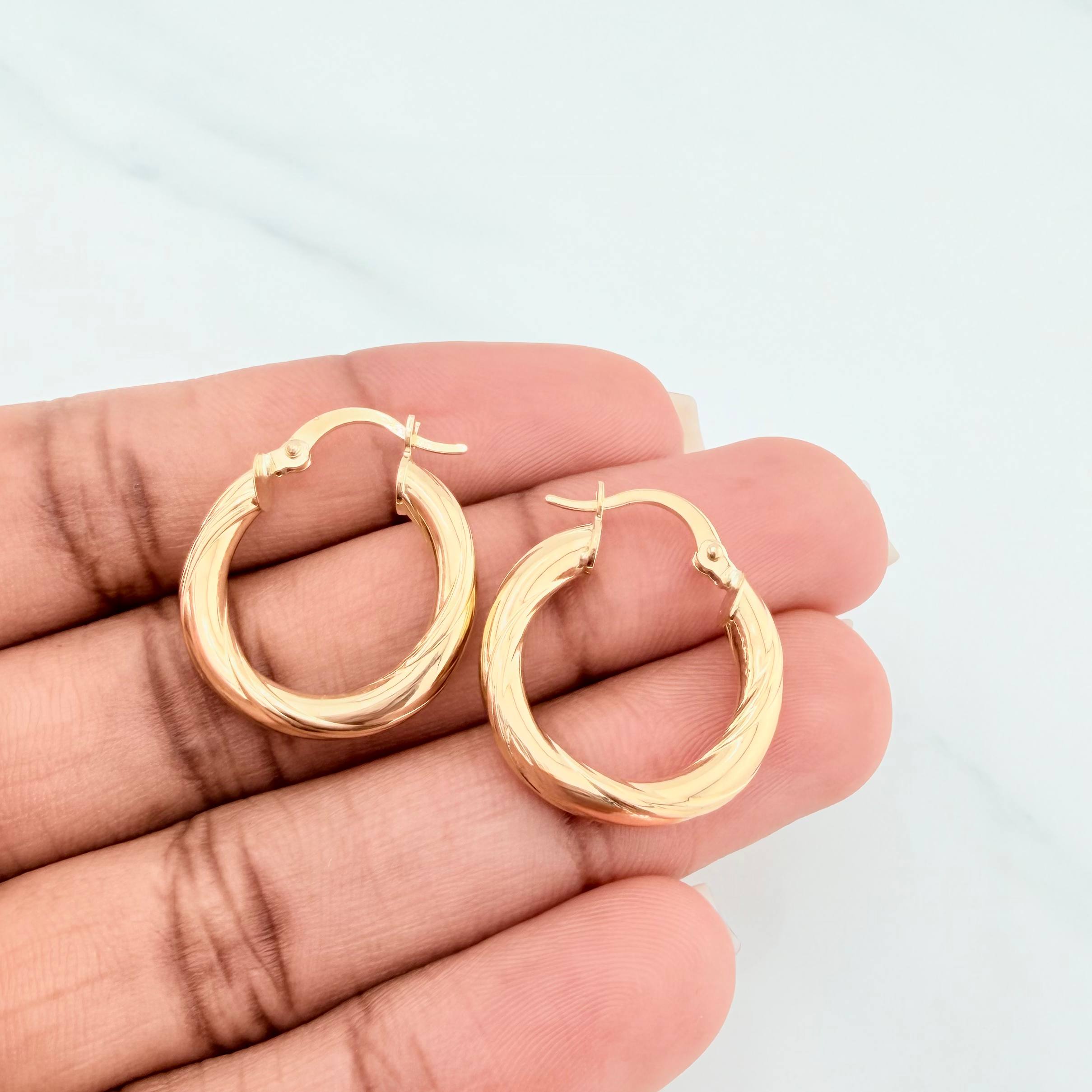Candongas Mary 2.4 g / 1 in Oro Amarillo 18K