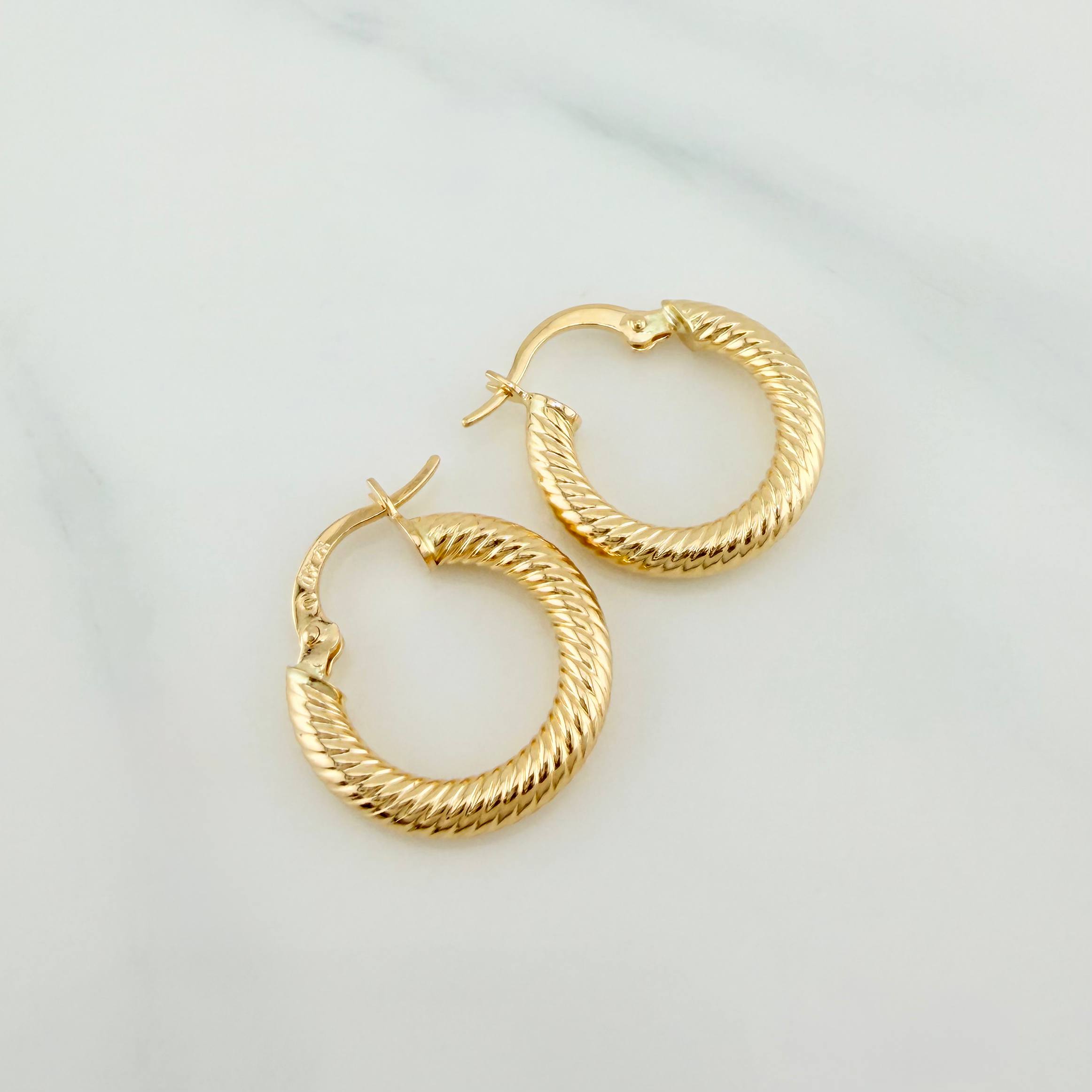 Hoop Earrings Zion 1.8 g / 3/4 in Yellow Gold 18K