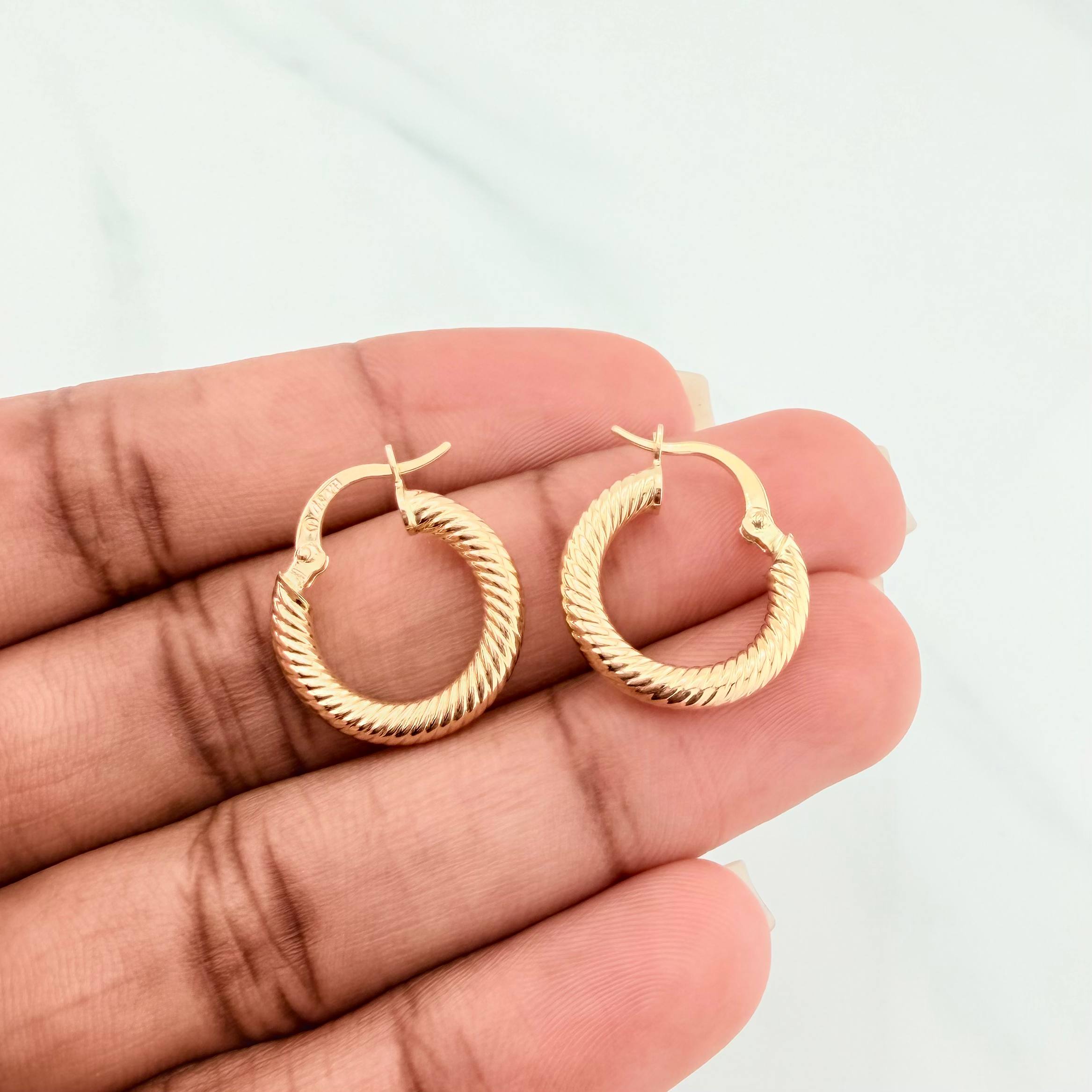 Hoop Earrings Zion 1.8 g / 3/4 in Yellow Gold 18K