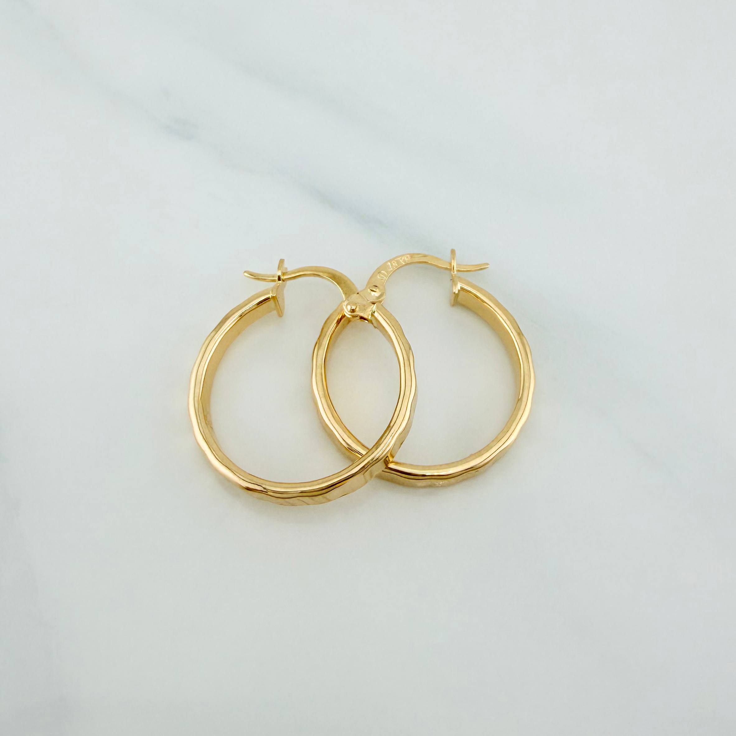 Hoop Earrings Diani Oval 1.7 g / 1 in Yellow Gold 18K