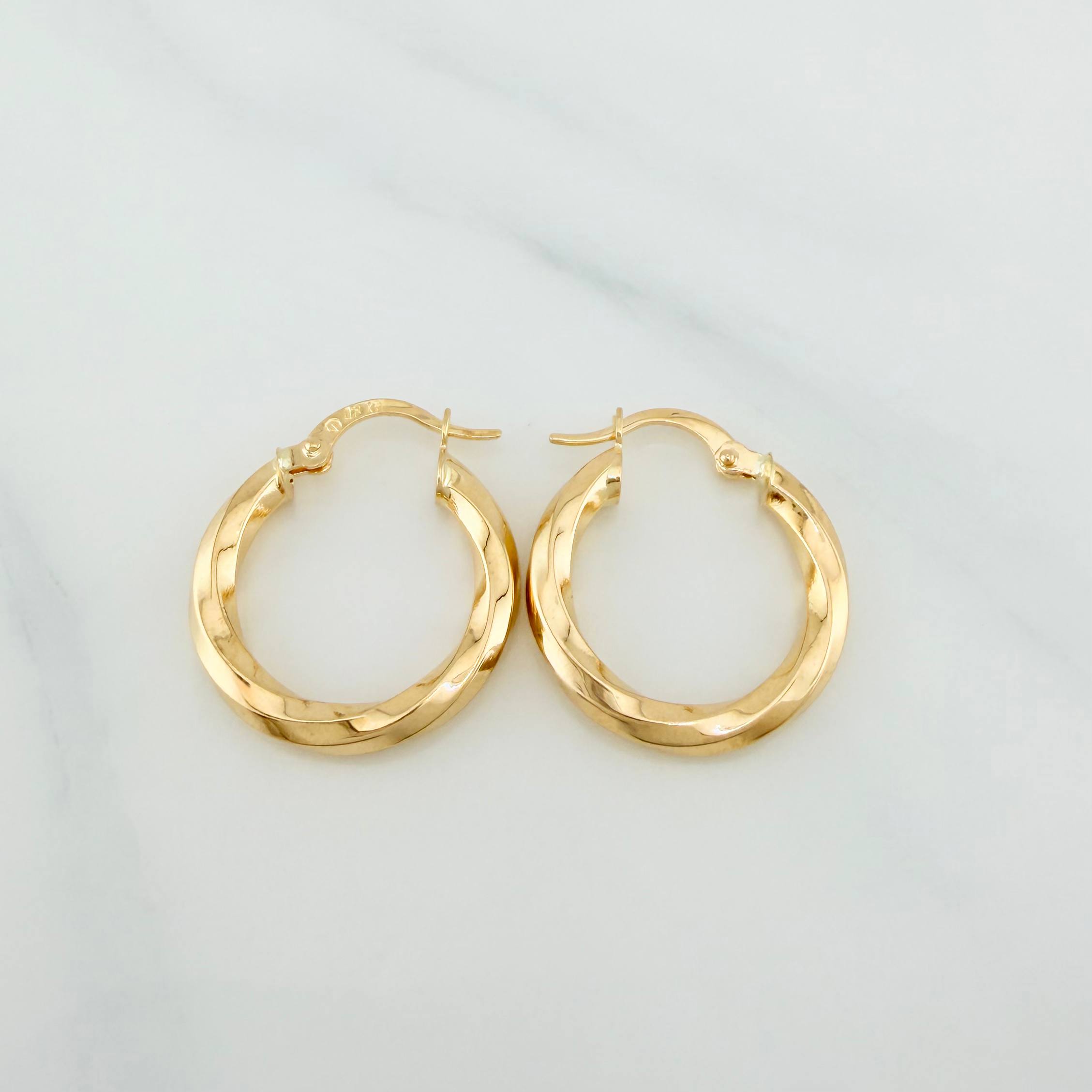 Candongas Kari 2.15 g / 3/4 in Oro Amarillo 18K