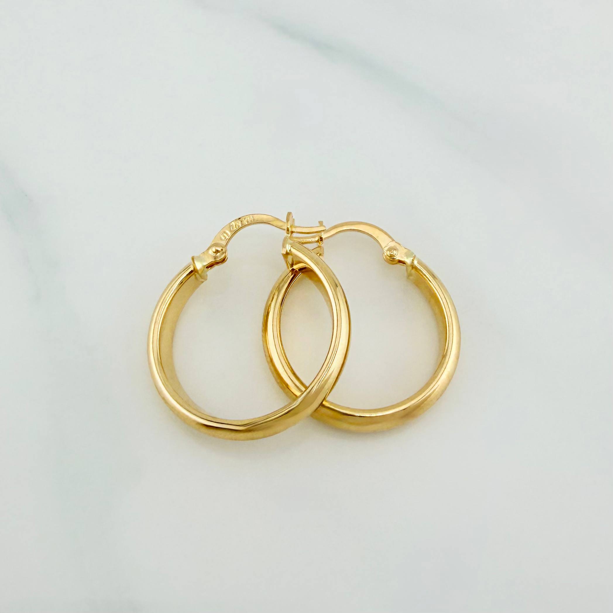 Candongas Nati 2.4 g / 1 in Oro Amarillo 18K