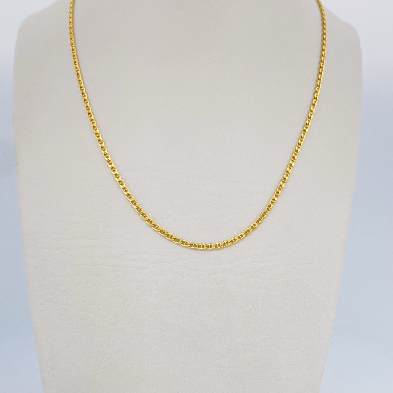 Flat Mariner Chain 1.95gr / 17.7in / 18K Yellow Gold +3 &