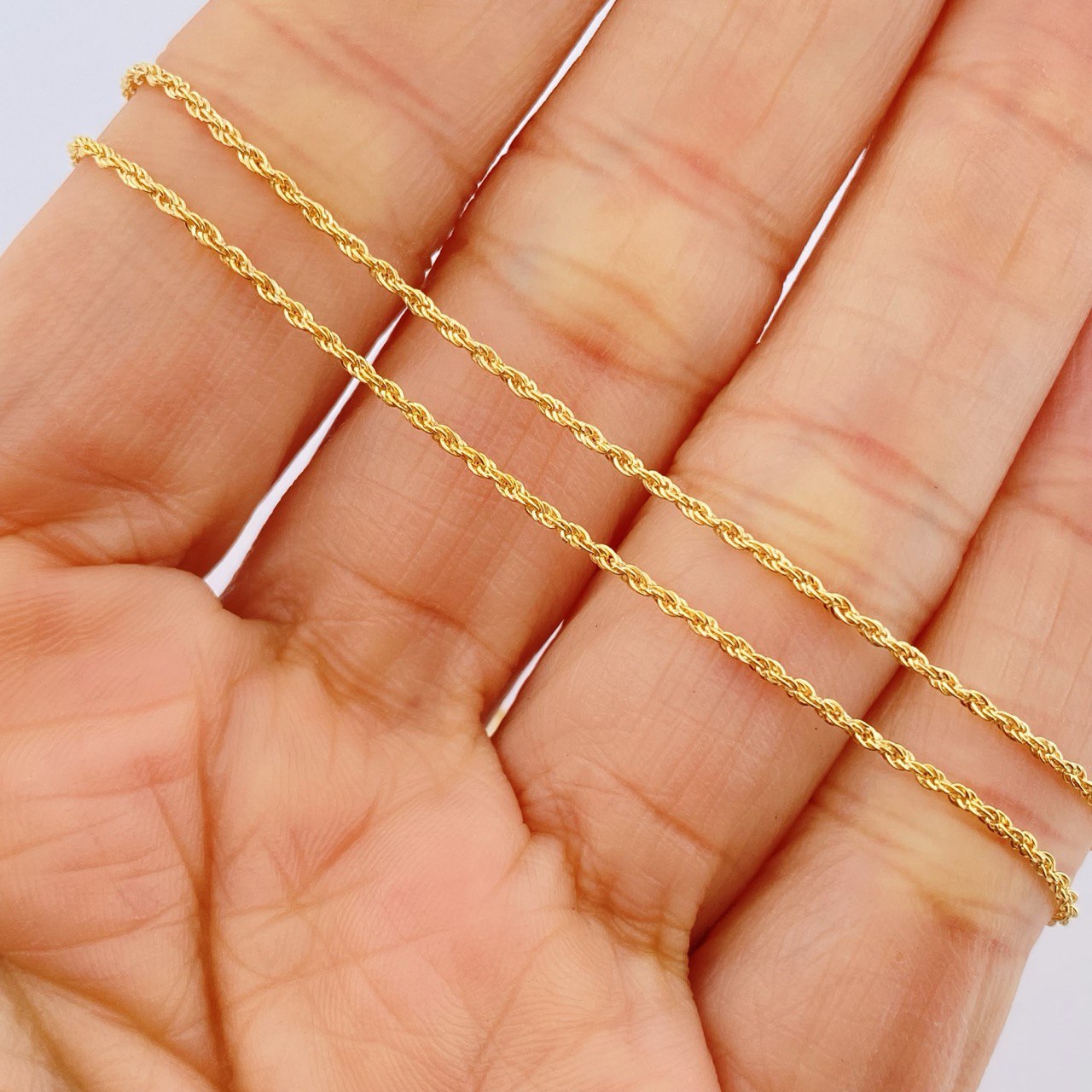 Rope Chain 1.05gr / 15 3/4 in / 18K Gold +3 &