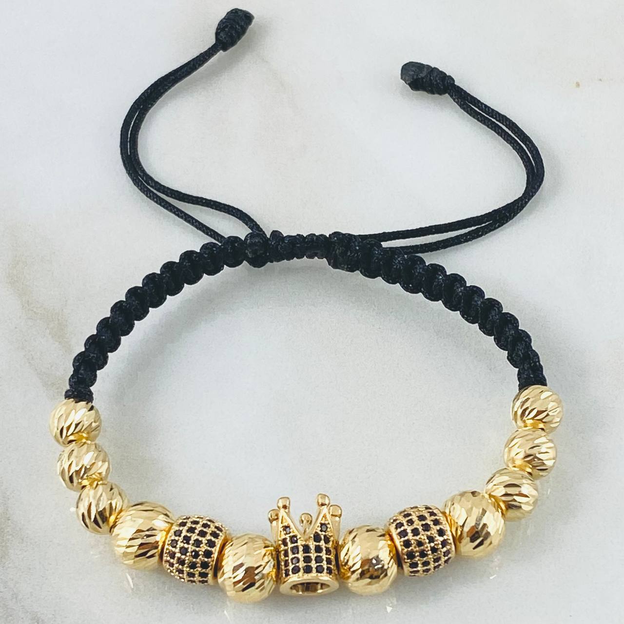 Black Bracelet Charm Crown 7.4gr / 18K Yellow Gold ©