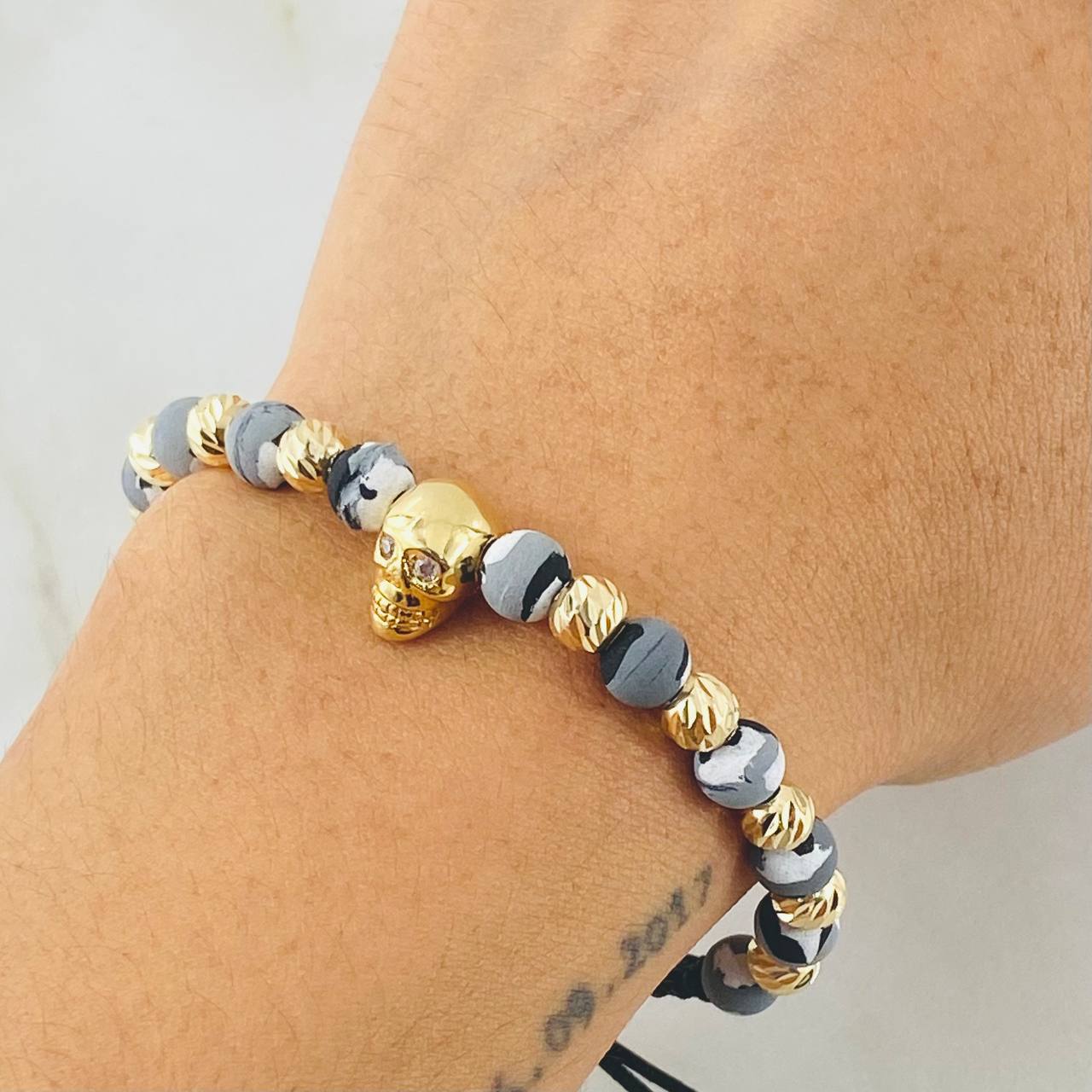 Black Bracelet Charm Skull 3.35gr / 18K Yellow Gold ©