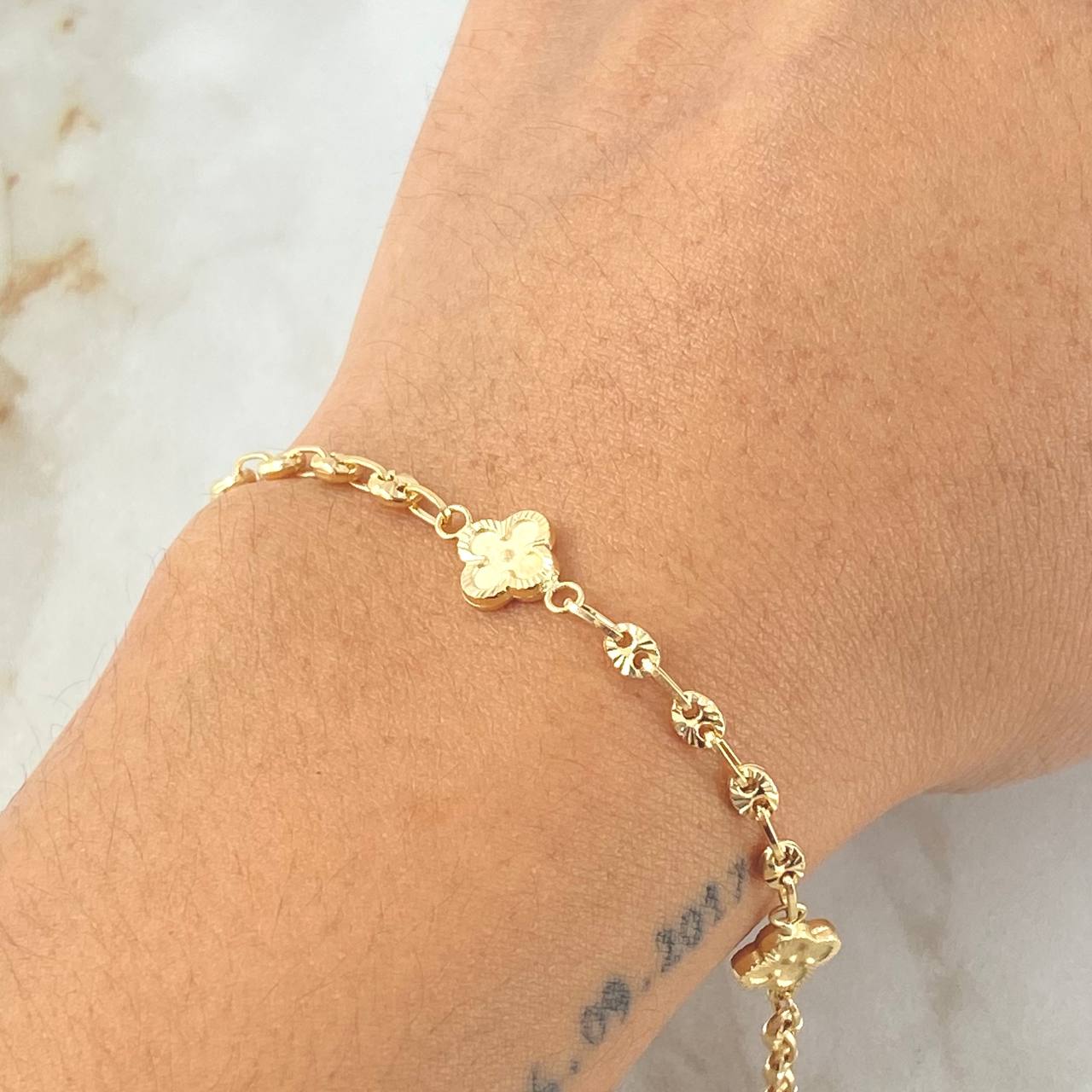 Pulso GC Trebol Dorado 4gr / 19cm / Oro Amarillo 18K