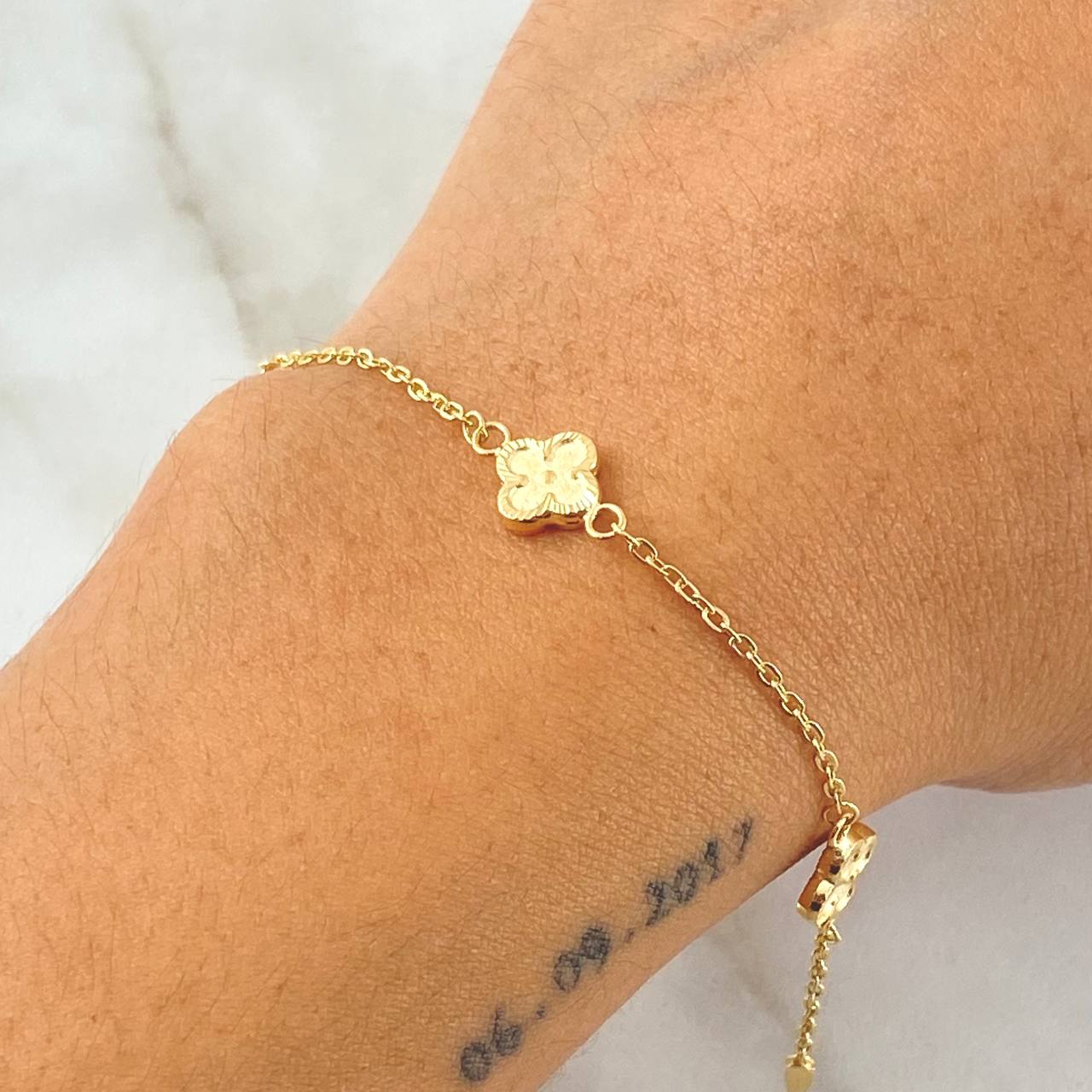 Classic Link Bracelet Clover 2.4gr / 18.5cm / 18K Yellow Gold