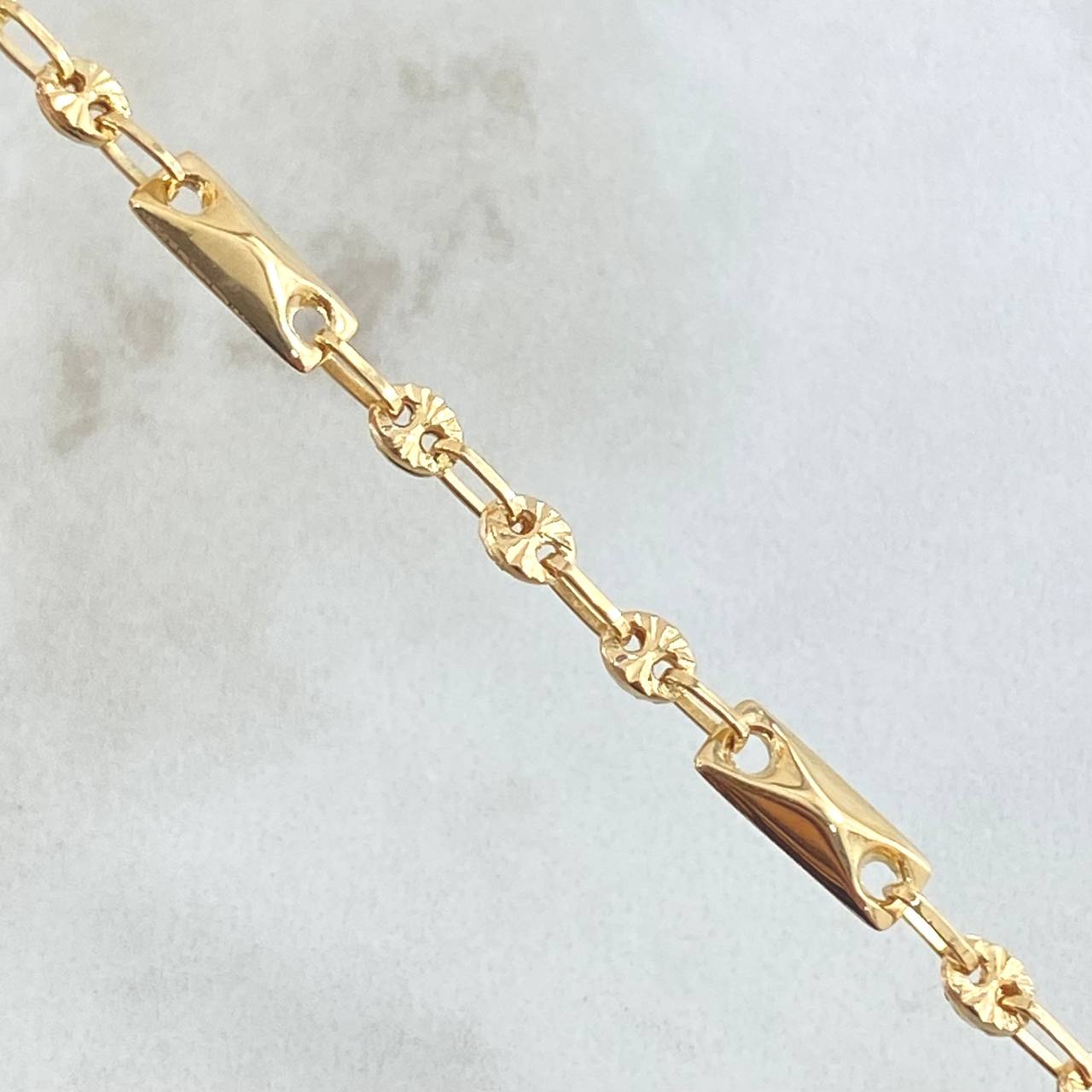 Bracelet GC Rustic 3.45gr / 7.3in / 18K Yellow Gold