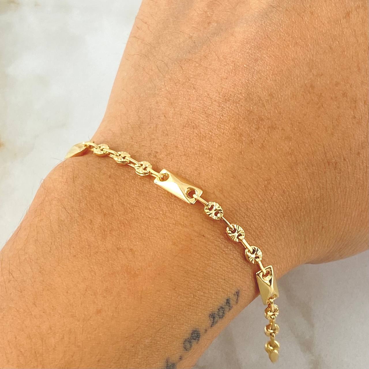 Bracelet CG Rustic 3.45gr / 7.3in / 18K Yellow Gold ©