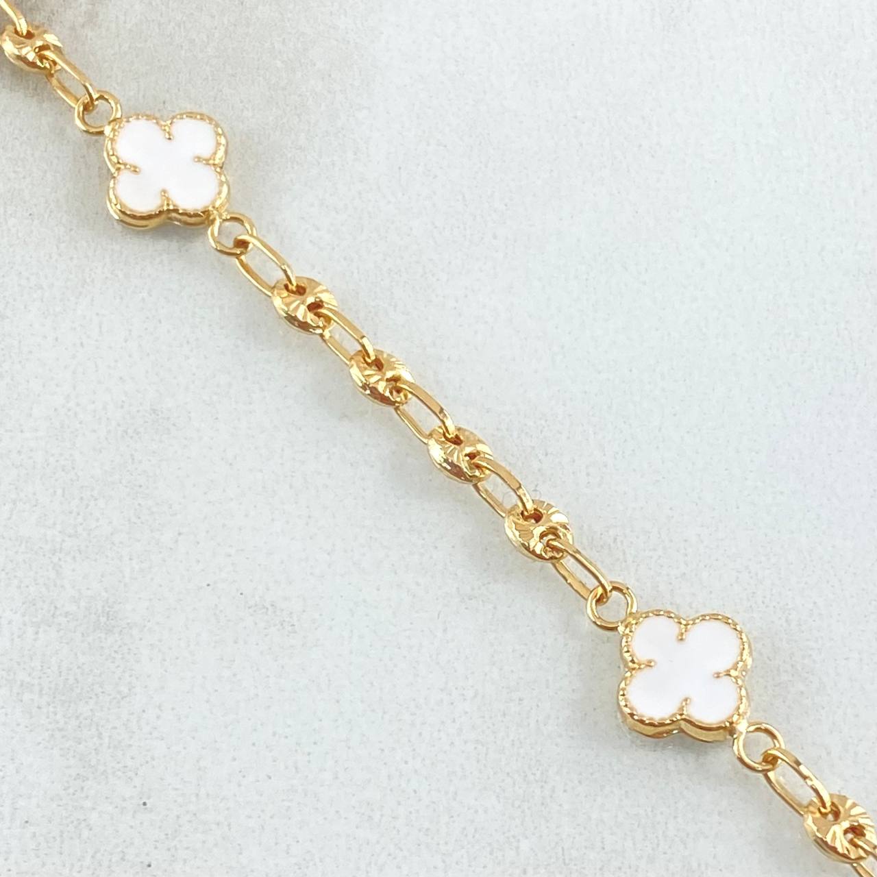Pulso GC Trebol 3.95gr / 18.5cm / Oro Amarillo 18K ©