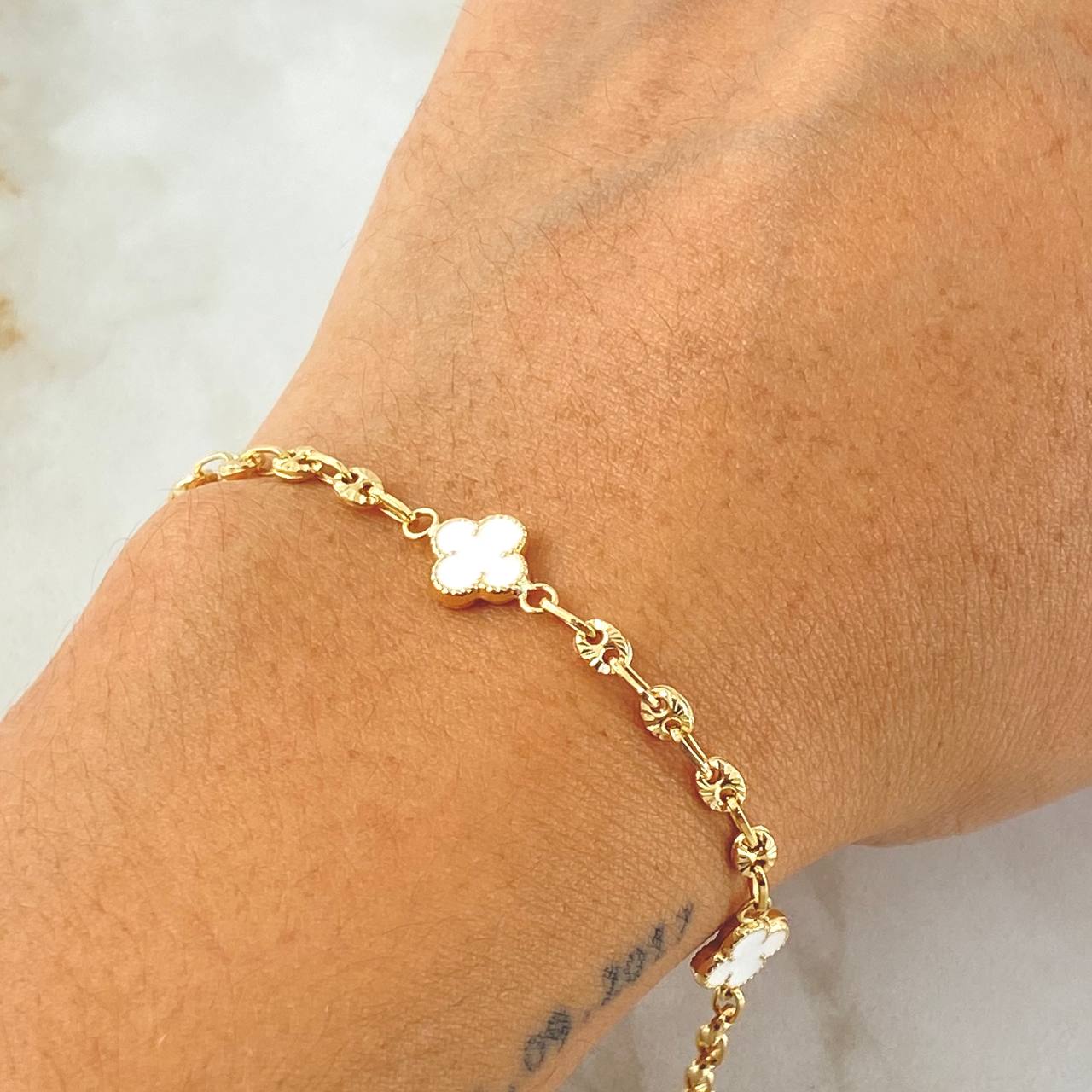 Pulso GC Trebol 3.95gr / 18.5cm / Oro Amarillo 18K ©