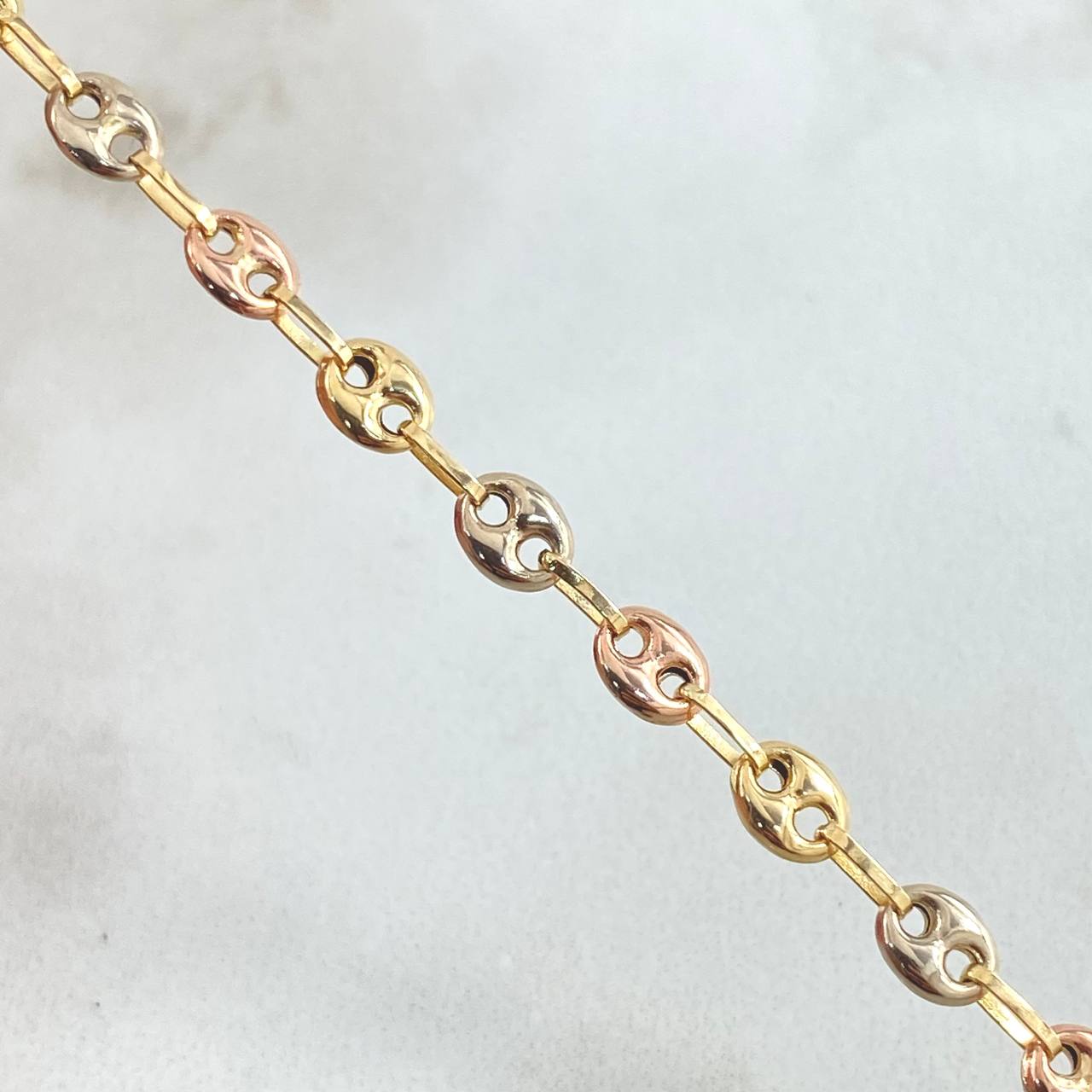 Bracelet GC 2.7gr / 20.5cm / Three 18K Gold ©