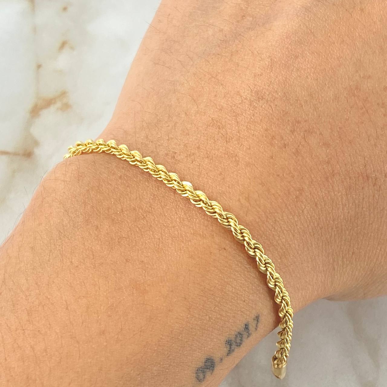 Rope Bracelet 2.4gr / 7.5in / 18K Yellow Gold +3$