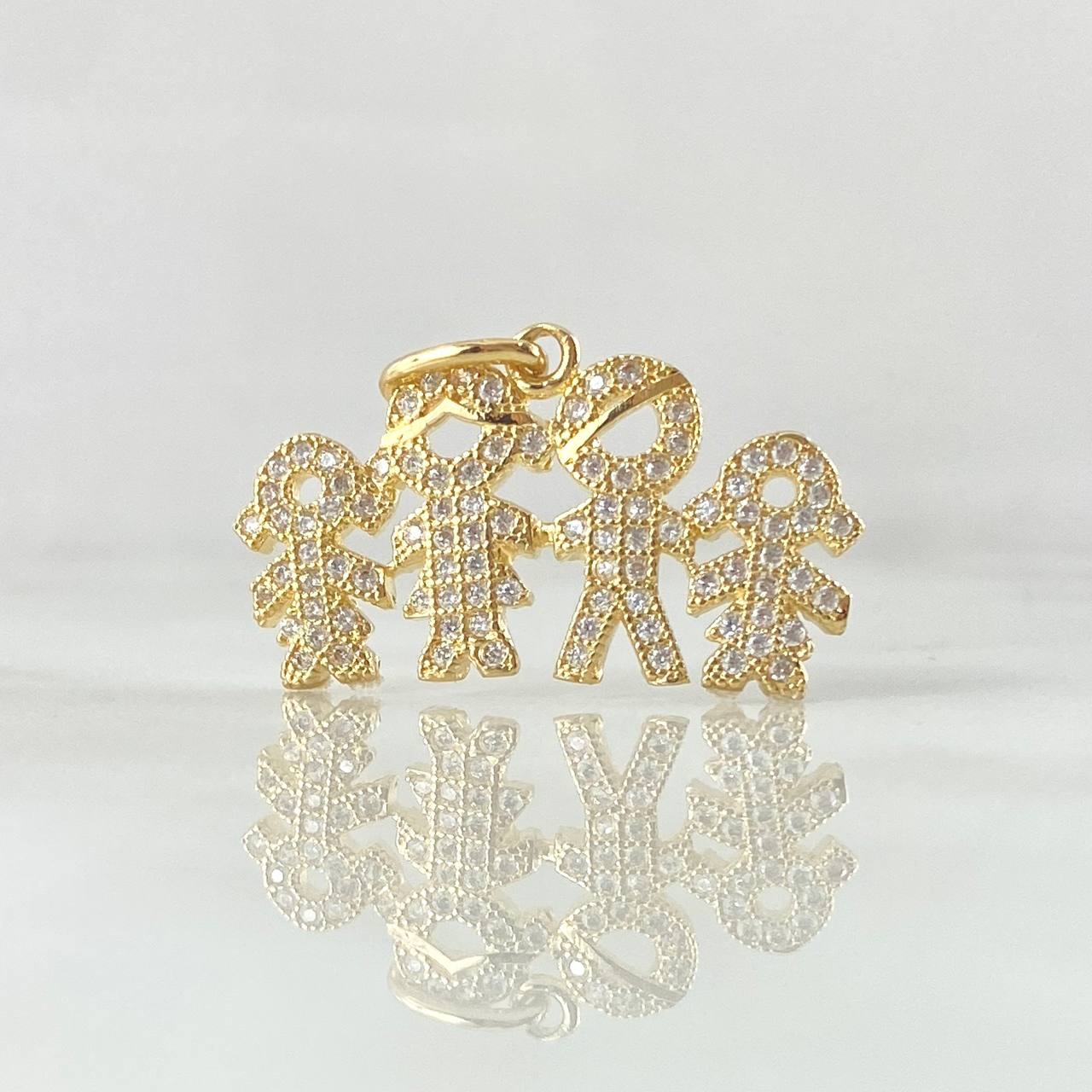 Dije Familia 2.75gr / 2cm / Circones Blancos Oro Amarillo 18K ©