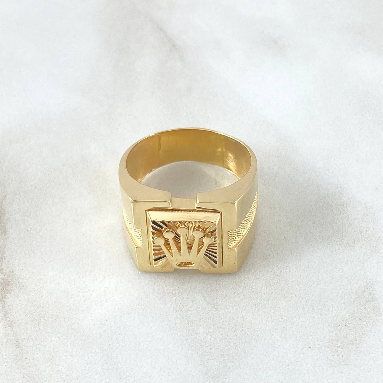 Anillo RX Cuadrado 6.35gr / T9 3/4 / Oro Amarillo 18K ©