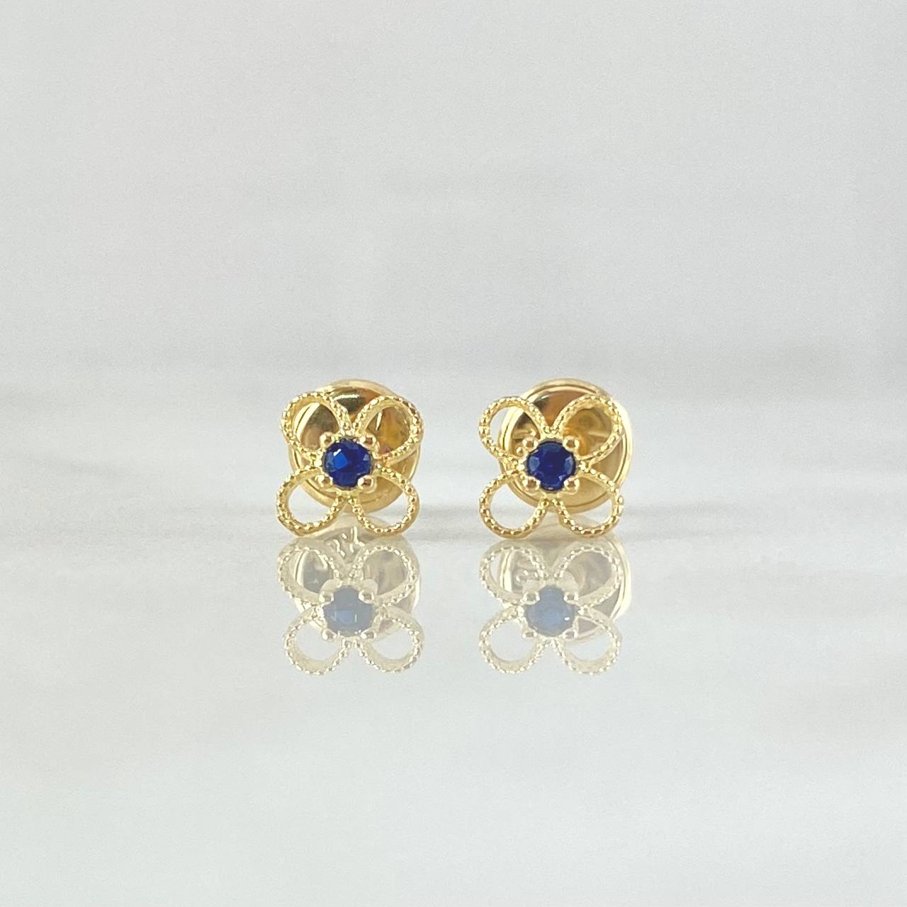 Stud Earrings Flower Four Petals 0.7gr / 5.6mm Blue Zircon Yellow Gold 18K