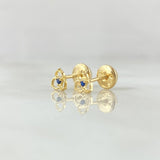 Stud Earrings Three-Petal Flower 0.6gr / 5mm Blue Zirconia 18K Gold *