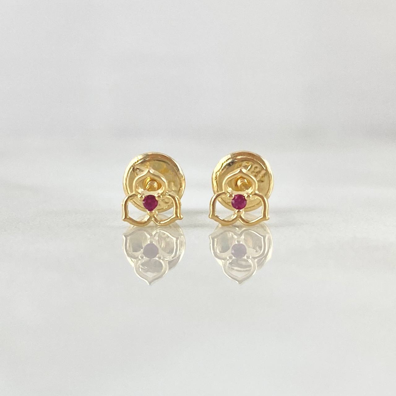 Topos Flor Tres Petalos 0.55gr / 5mm Circon Fucsia Oro Amarillo 18K