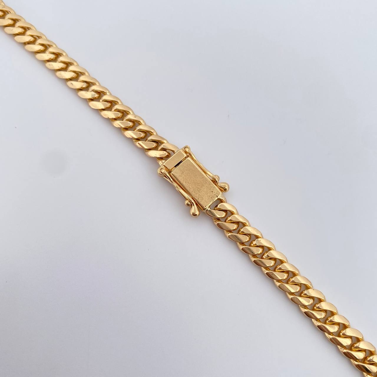 Cuban Links 70gr / 24.6in / 5.9mm 18K Gold $