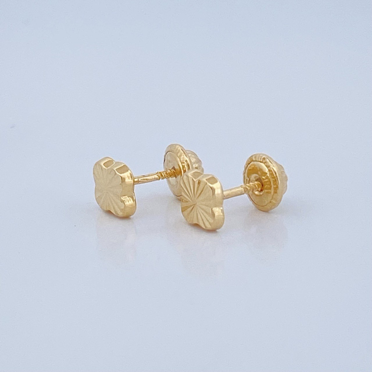 Stud Earrings Clover 0.55gr / 18K Yellow Gold &