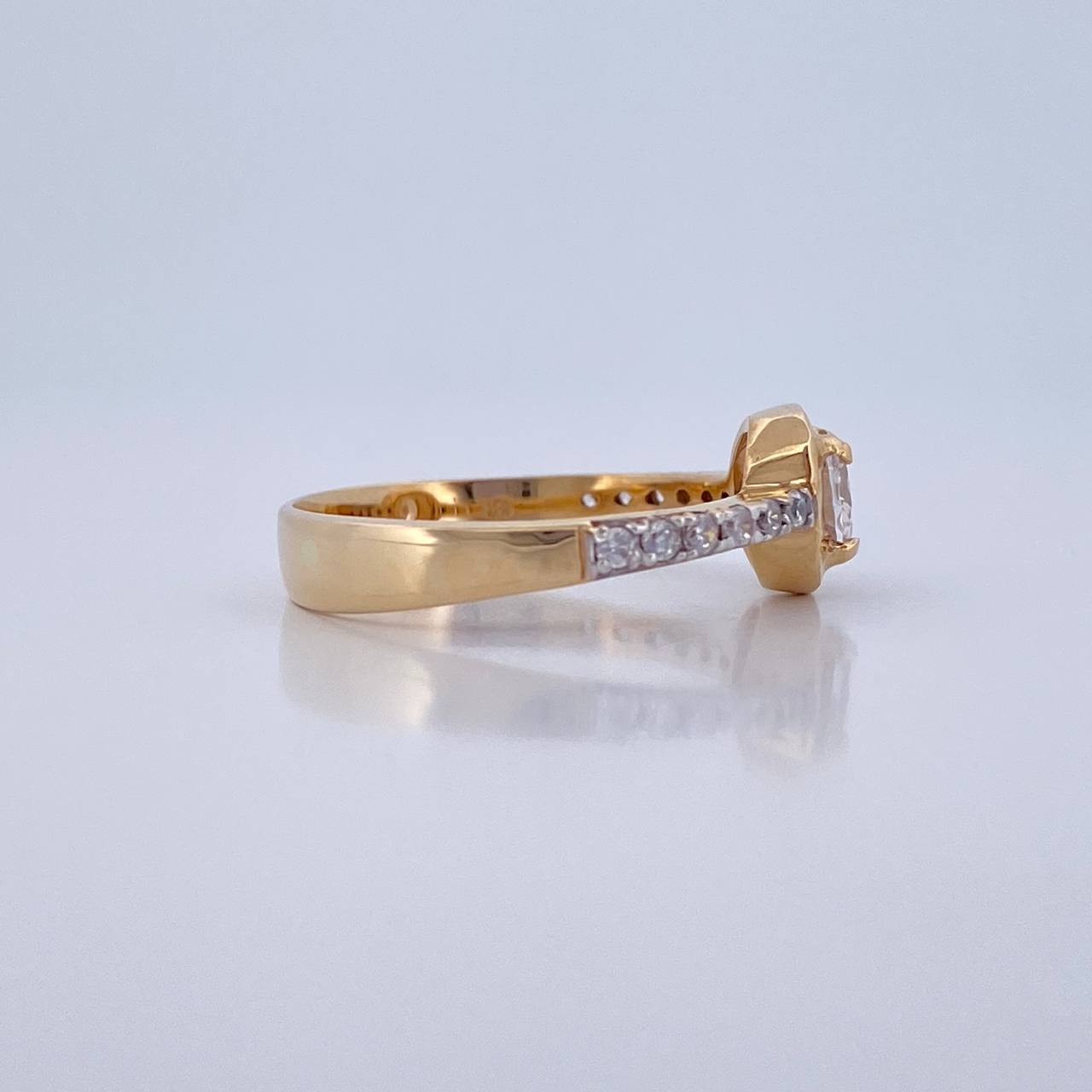 Circle Churumbela Ring 3.65gr / Size 7 1/4 / Two-tone Yellow White 18K Gold &