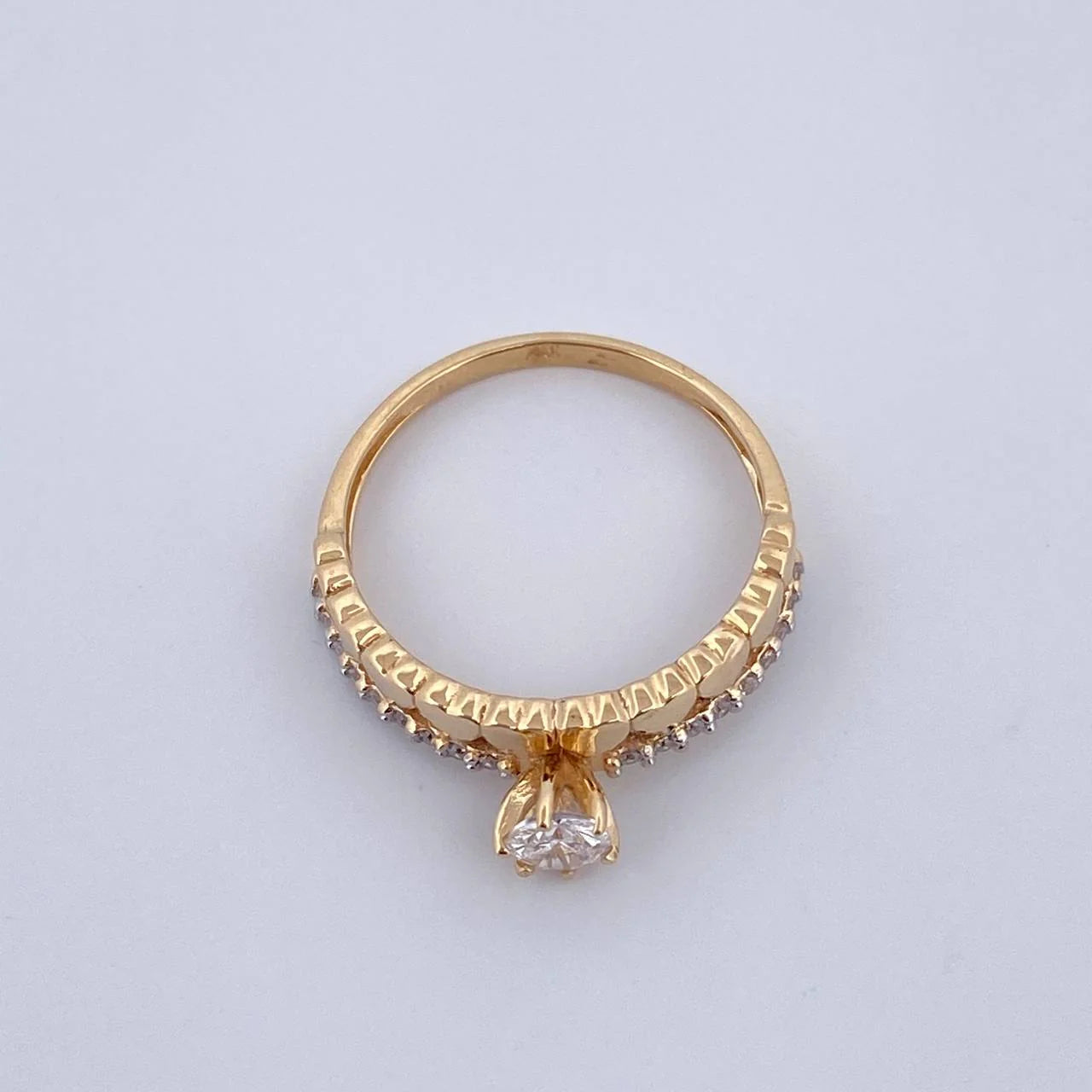 Anillo Churumbela Corazones 2.45gr / T6 / Dos Oros Amarillo Blanco 18K %