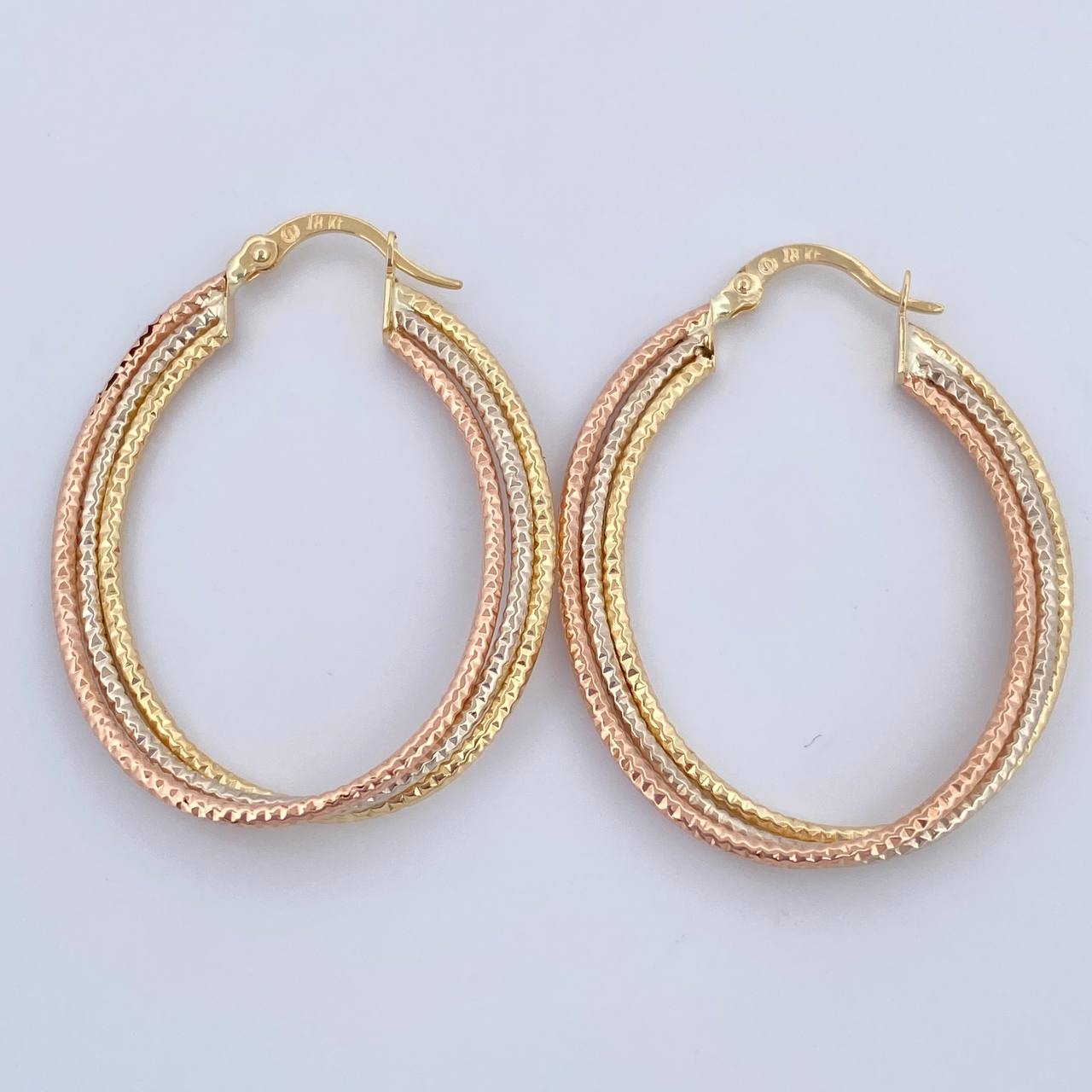 Camille Hoop Earrings 2.35gr / 3.7cm / Three 18K Golds