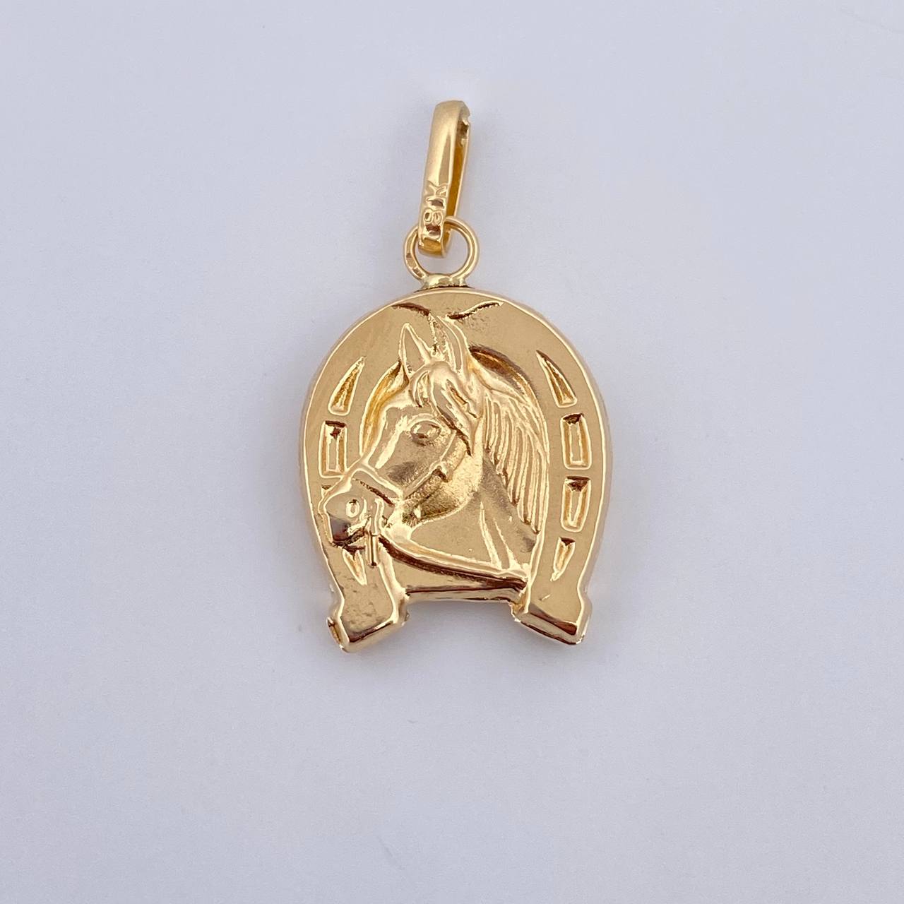 Horseshoe Horse Pendant 1.1gr / 2.5cm / 18K Yellow Gold &