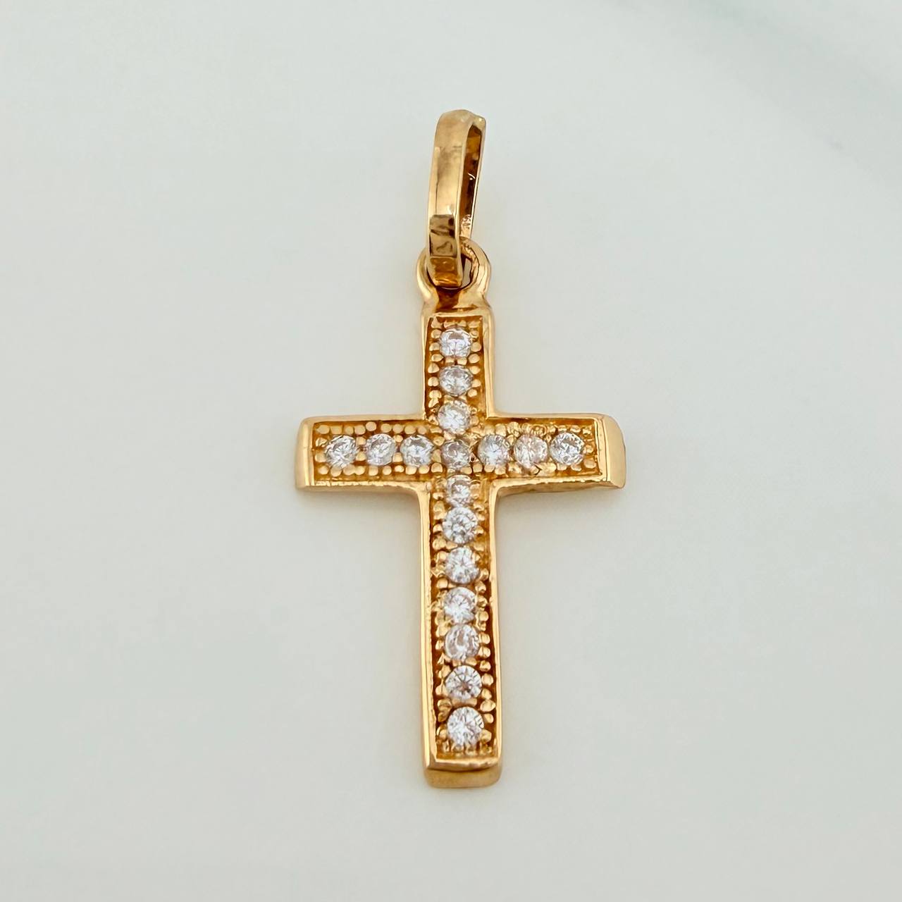 Dije Cruz 0.95gr / 1 in / Oro Amarillo 18K %