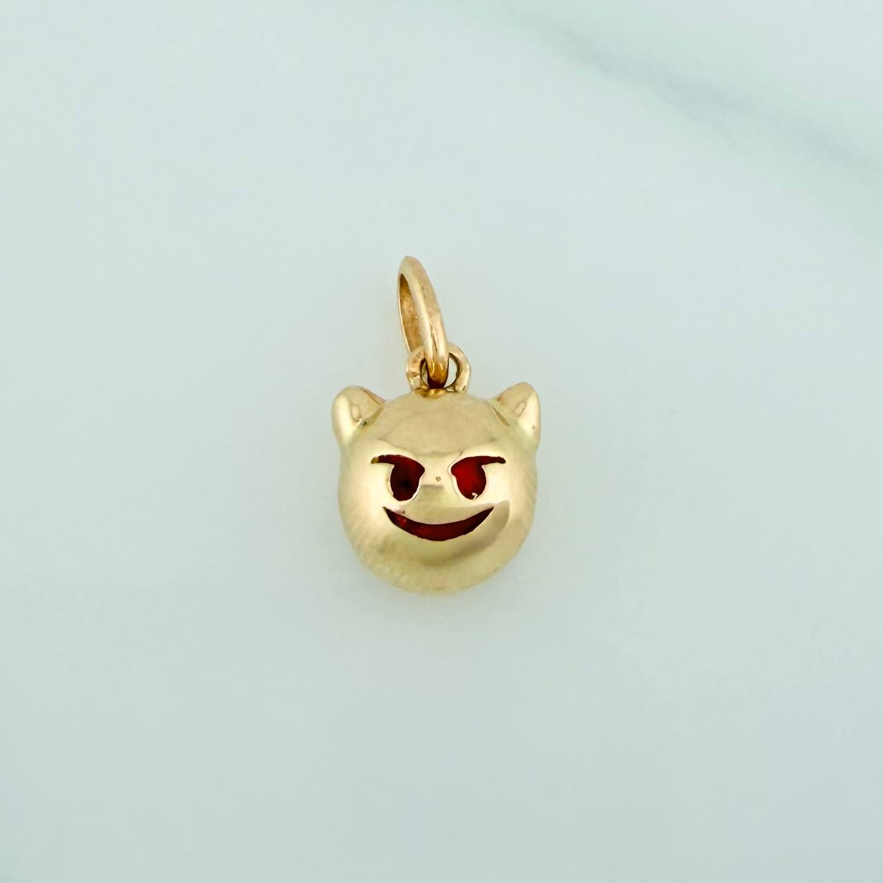 Dije Emoji Diablo 1.15gr / 1/2 in / Oro Amarillo 18K %