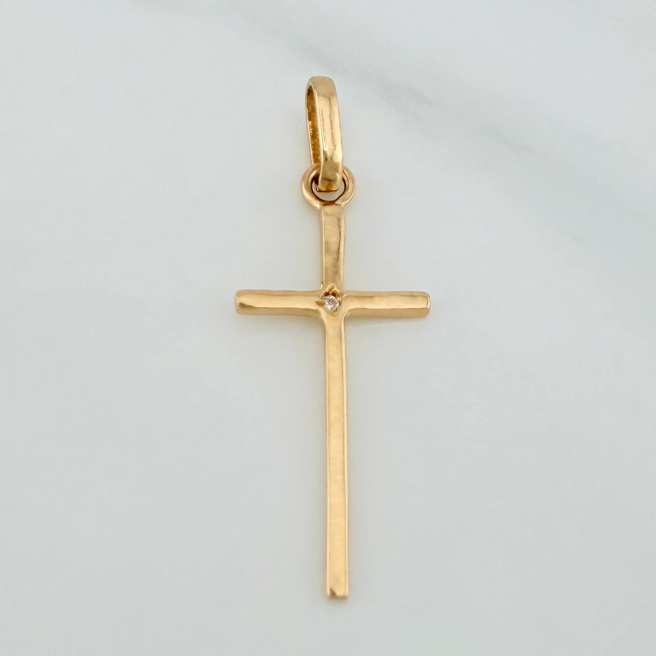 Dije Cruz 0.8gr / 1 1/2 in / Oro Amarillo 18K &