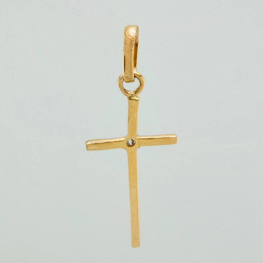 Dije Cruz 0.7gr / 1 1/4 in / Oro Amarillo 18K %