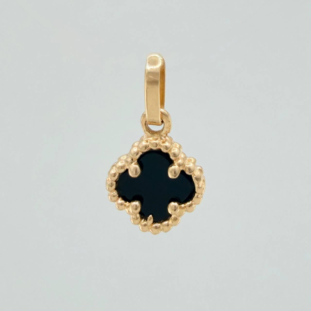 Dije Trebol 0.85gr / Oro Amarillo 18K %