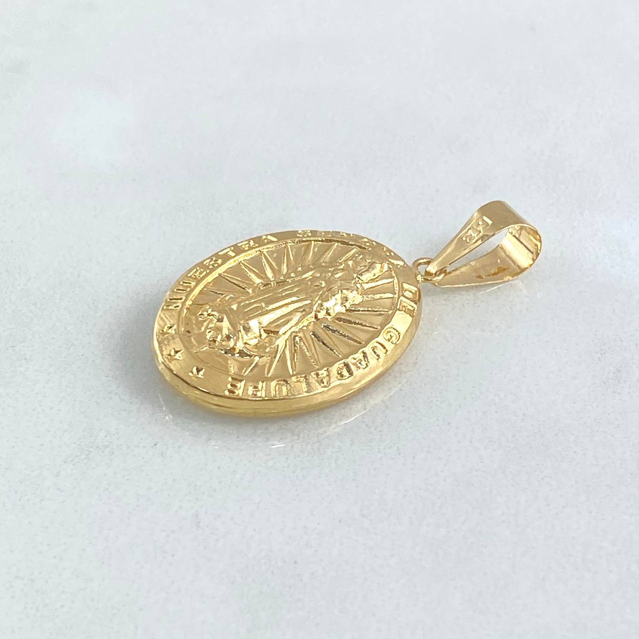 Pendant Virgin Guadalupe 2gr / 3.2cm / Smooth Stamped 18K Yellow Gold ©