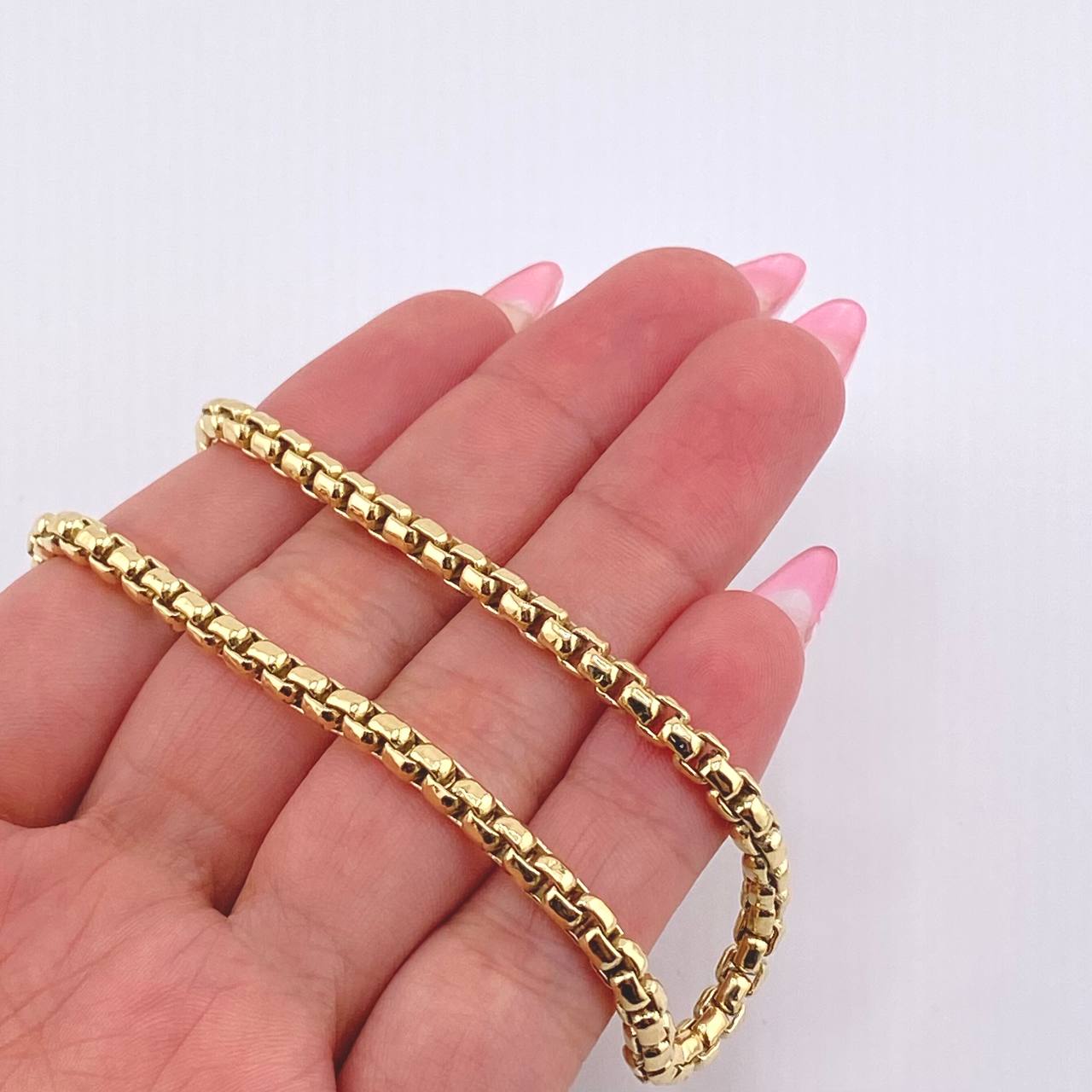 Cadena Veneciana 57.4gr / 23 1/2 in / 3.9mm Oro Amarillo +3 18K *