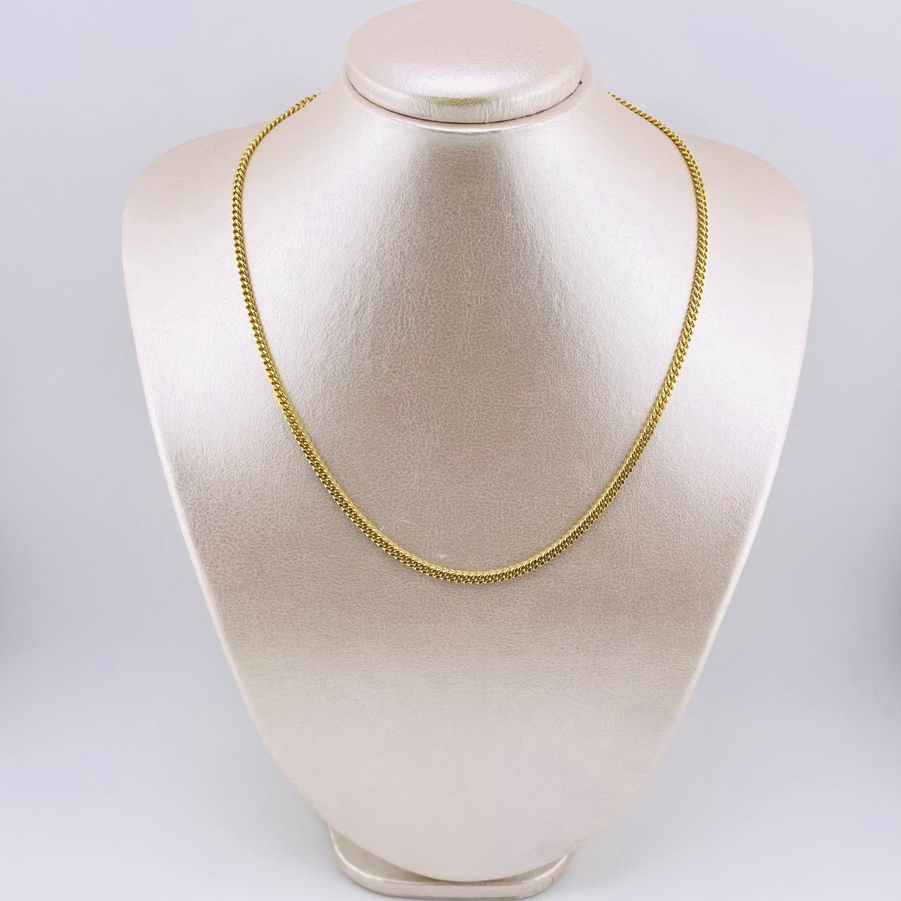 Cadena Cubana 13.2gr / 17 3/4 in / 2.8mm Oro Amarillo +1 18K *