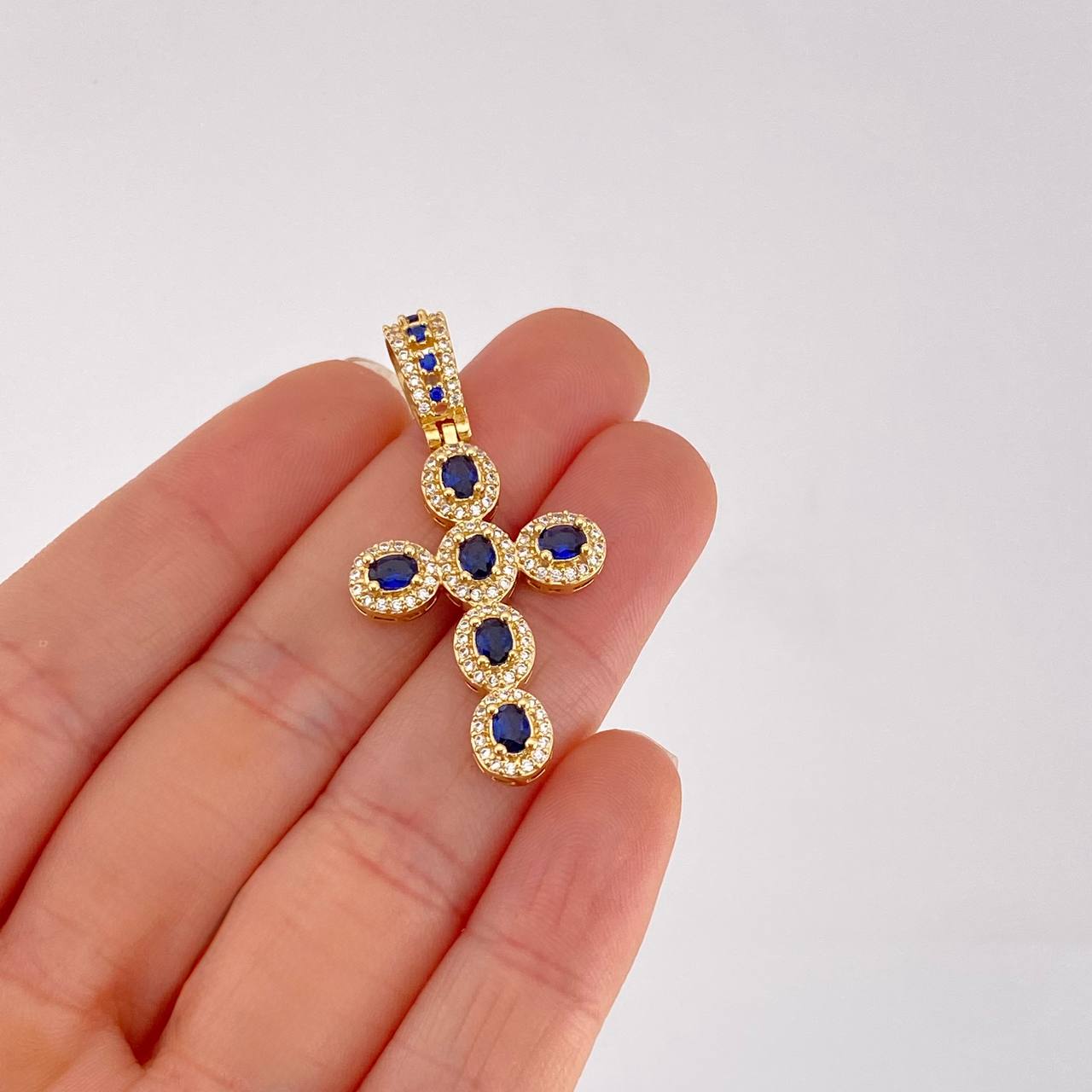 Dije Cruz 5.35g / 1 3/4 in Oro Amarillo 18K