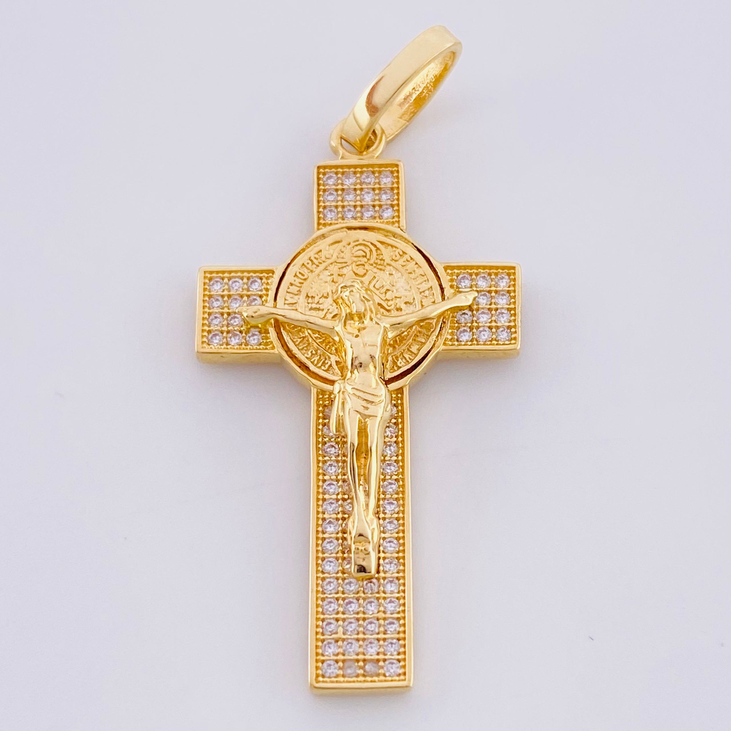Pendant Cross Christ Saint Benedict 4.65g / 1 3/4 in Yellow Gold 18K